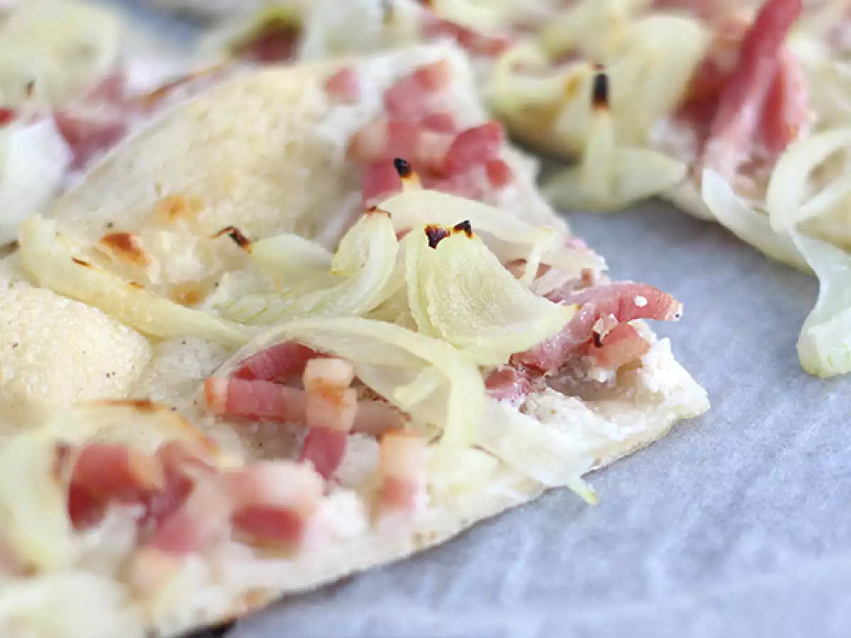 Flammekueche – alzacka tarta flambée - zdjęcie 3