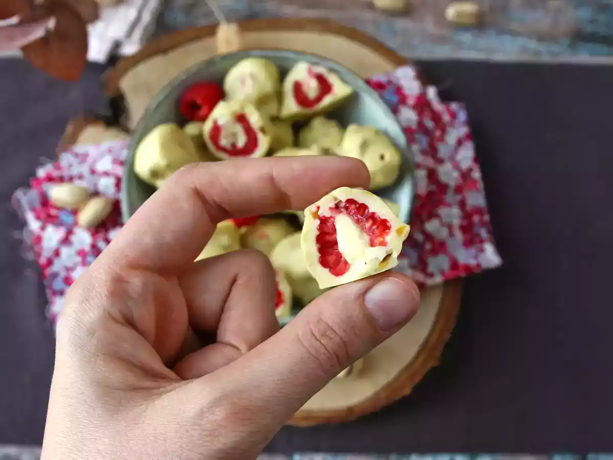 Franui z pistacjami, pysznymi malinami w panierce, rozpływające się i chrupiące