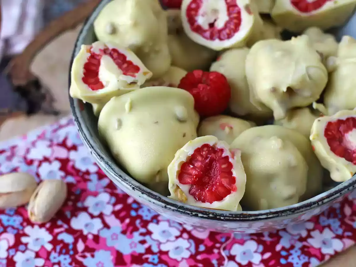 Franui z pistacjami, pysznymi malinami w panierce, rozpływające się i chrupiące - zdjęcie 3