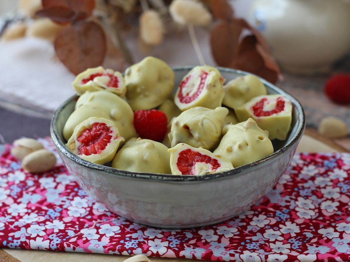 Franui z pistacjami, pysznymi malinami w panierce, rozpływające się i chrupiące - zdjęcie 8