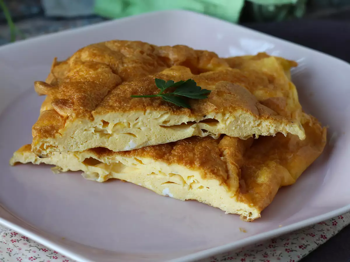 Frittata z frytkownicy beztłuszczowej – lekki przepis bez bałaganu w kuchni! - zdjęcie 3
