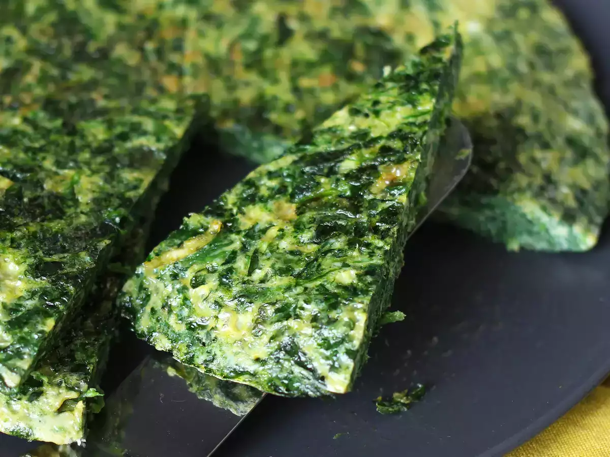 Frittata ze szpinakiem – łatwe i smaczne danie główne wegetariańskie - zdjęcie 5