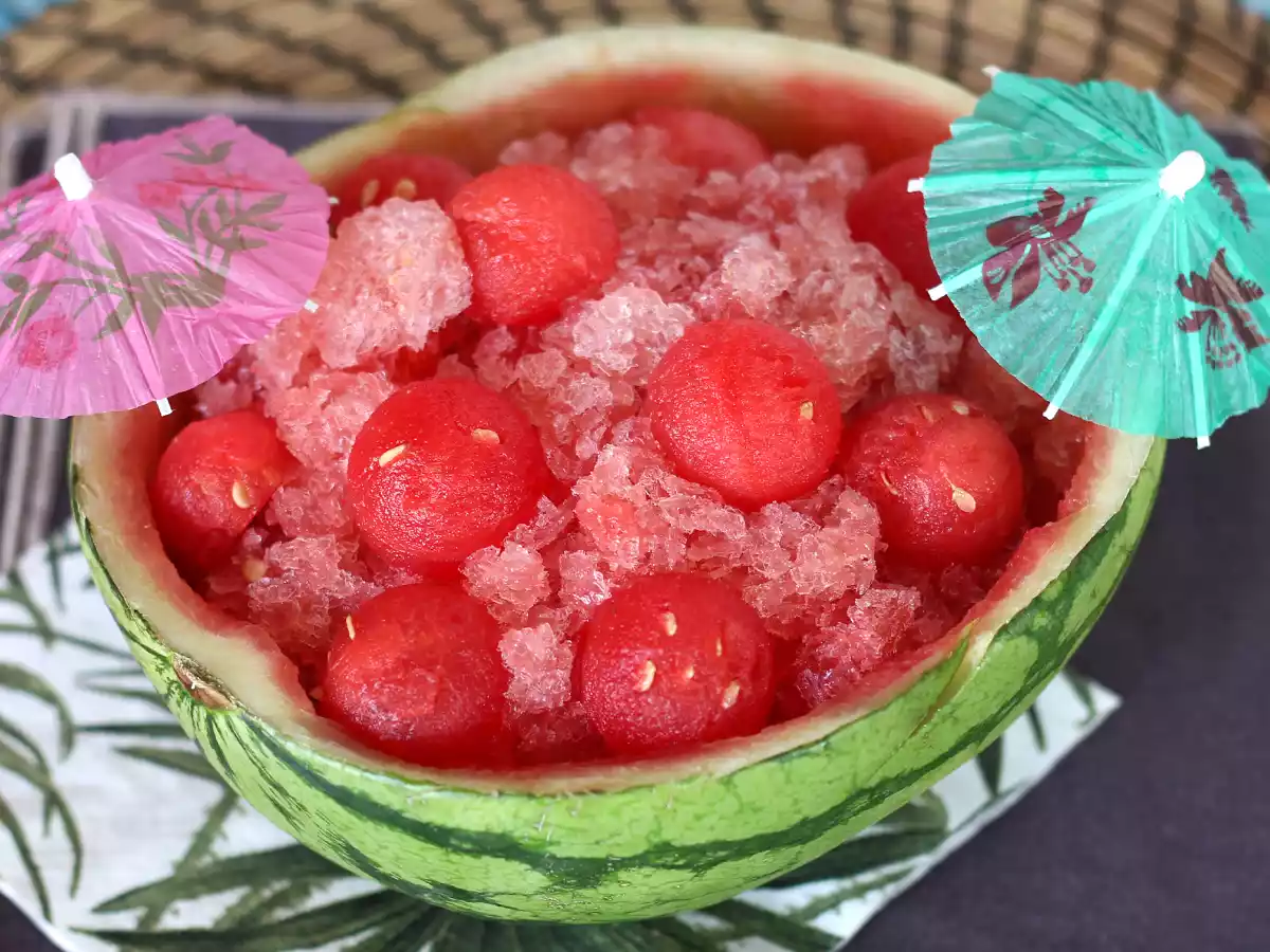 Frosé z arbuza: super orzeźwiający koktajl granita z różowym winem! - zdjęcie 2
