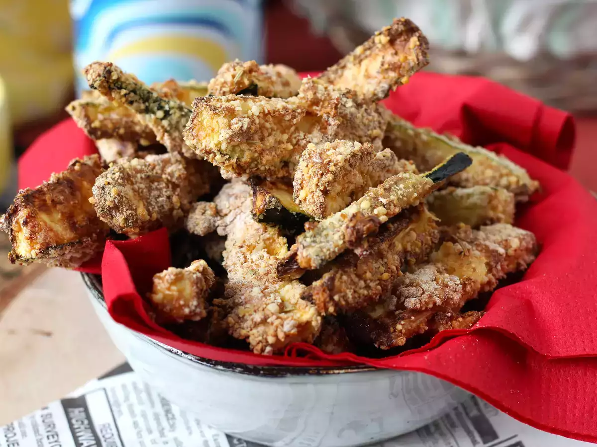 Frytki z cukinii z frytkownicy beztłuszczowej (air fryer) - zdjęcie 6
