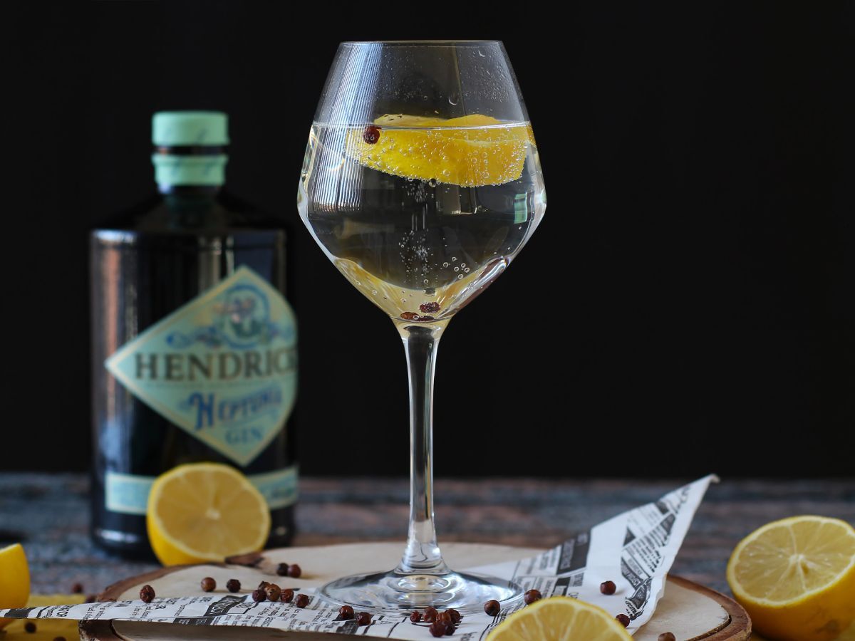 Gin z tonikiem, niezbędny koktajl na aperitif!
