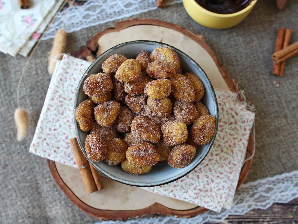 Gnocchi z airfryer: przepis na cynamonowy deser! - zdjęcie 6