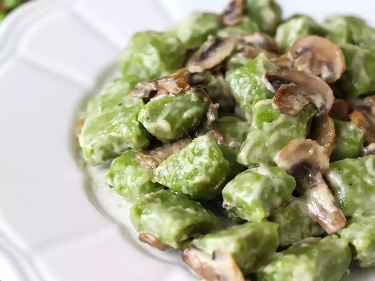 Gnocchi z groszku z sosem grzybowym - zdjęcie 5