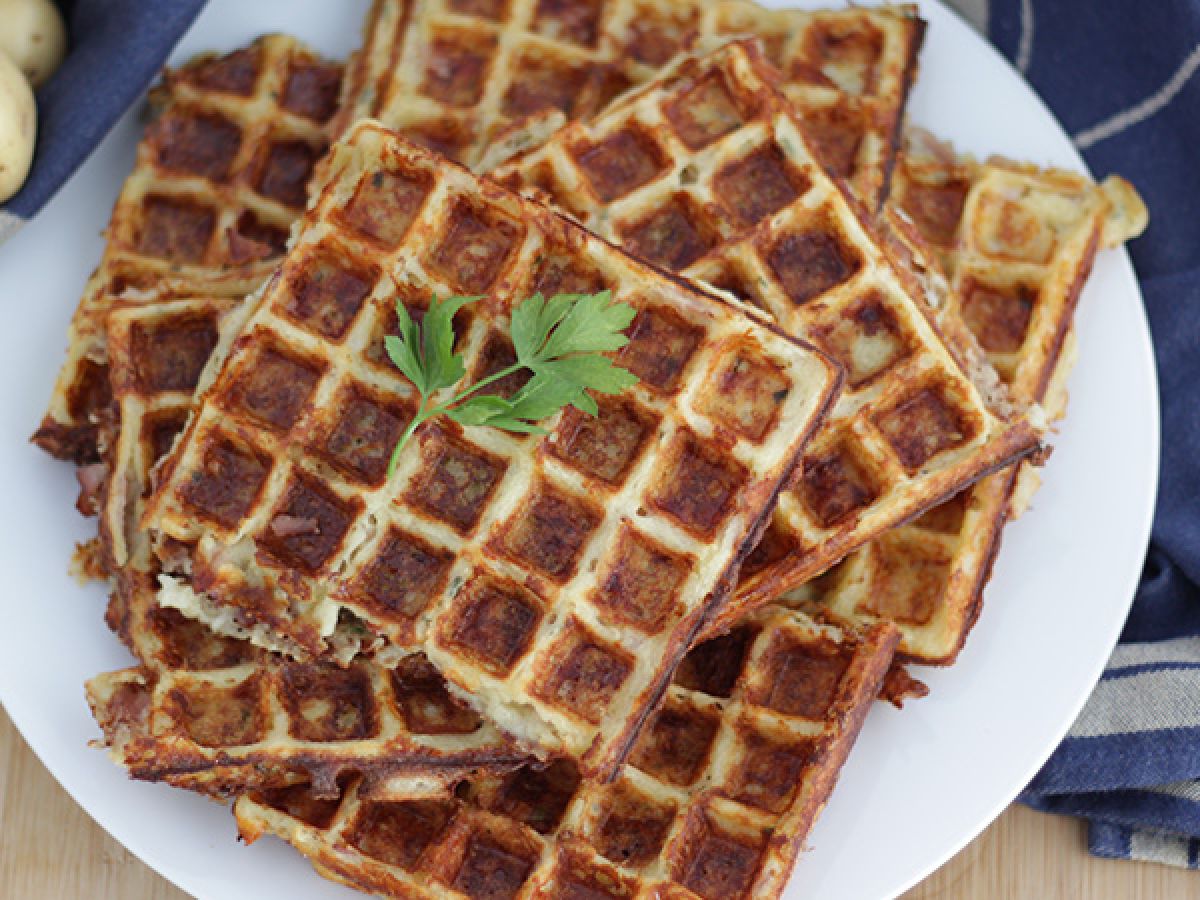 Gofry z boczkiem, serem comté i ziemniakami - zdjęcie 2