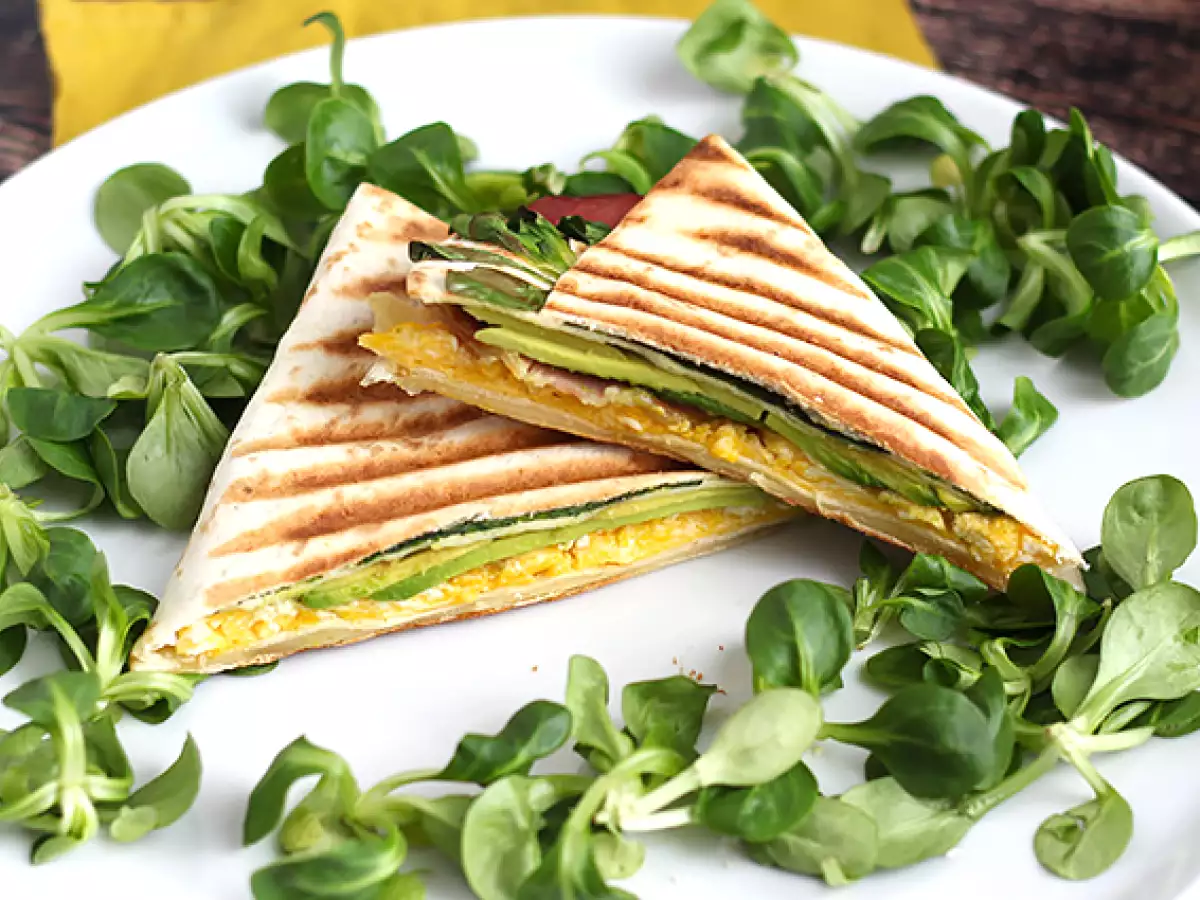 Grillowany wrap na brunch – tortilla wrap hack - zdjęcie 2