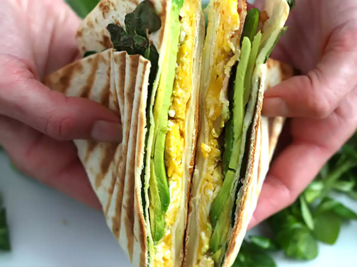 Grzanka w stylu brunchowym - Tortilla Wrap Hack - zdjęcie 5