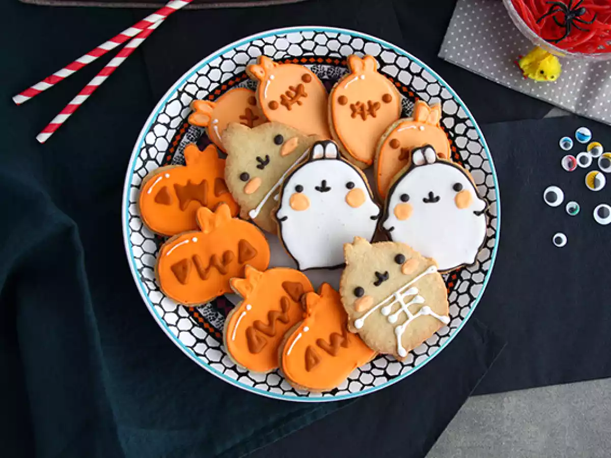 Halloweenowe kruche ciasteczka Molang