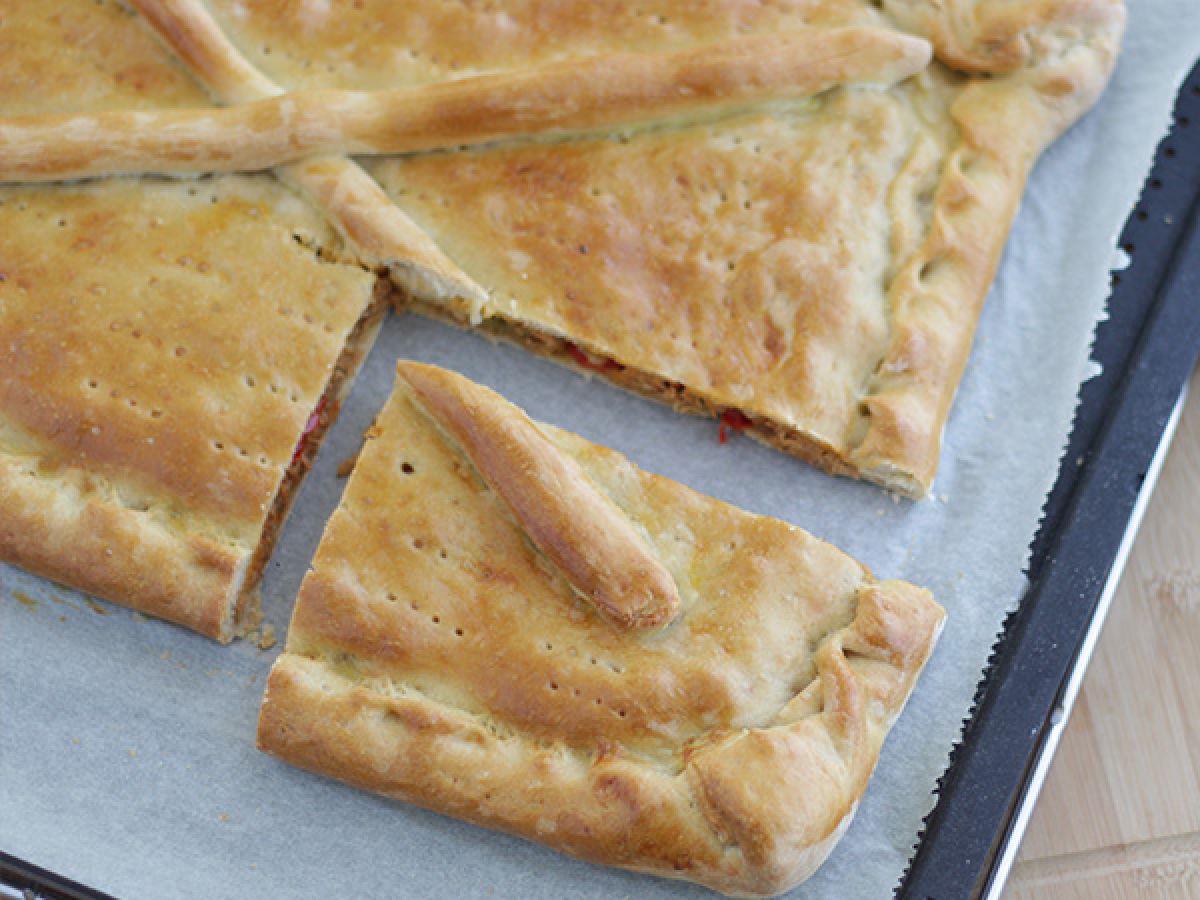 Hiszpańska empanada z tuńczykiem - zdjęcie 2