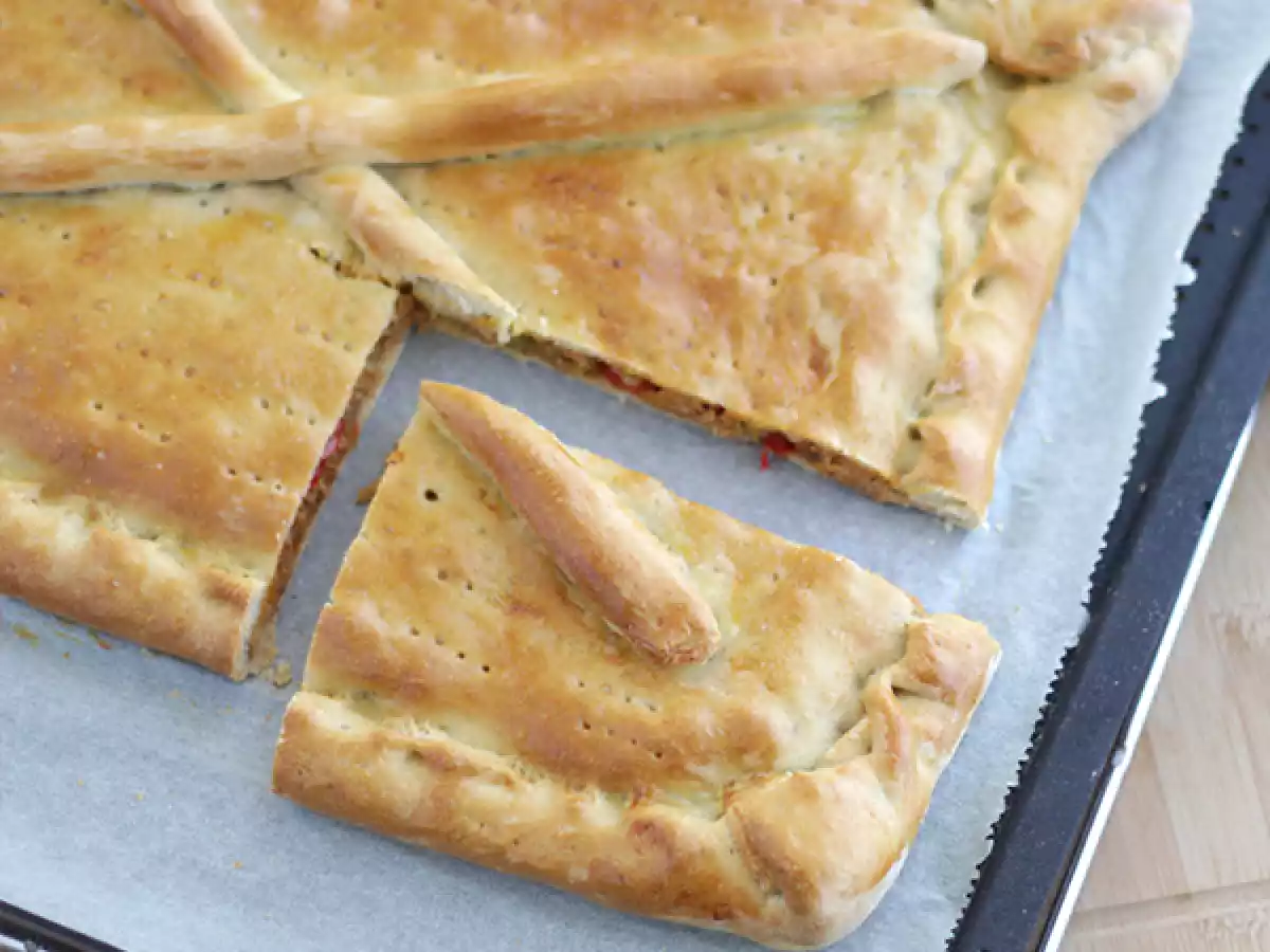 Hiszpańska empanada z tuńczykiem - zdjęcie 2