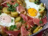 Huevos rotos – superłatwy hiszpański przepis z ziemniakami i jajkami, zdjęcie 1
