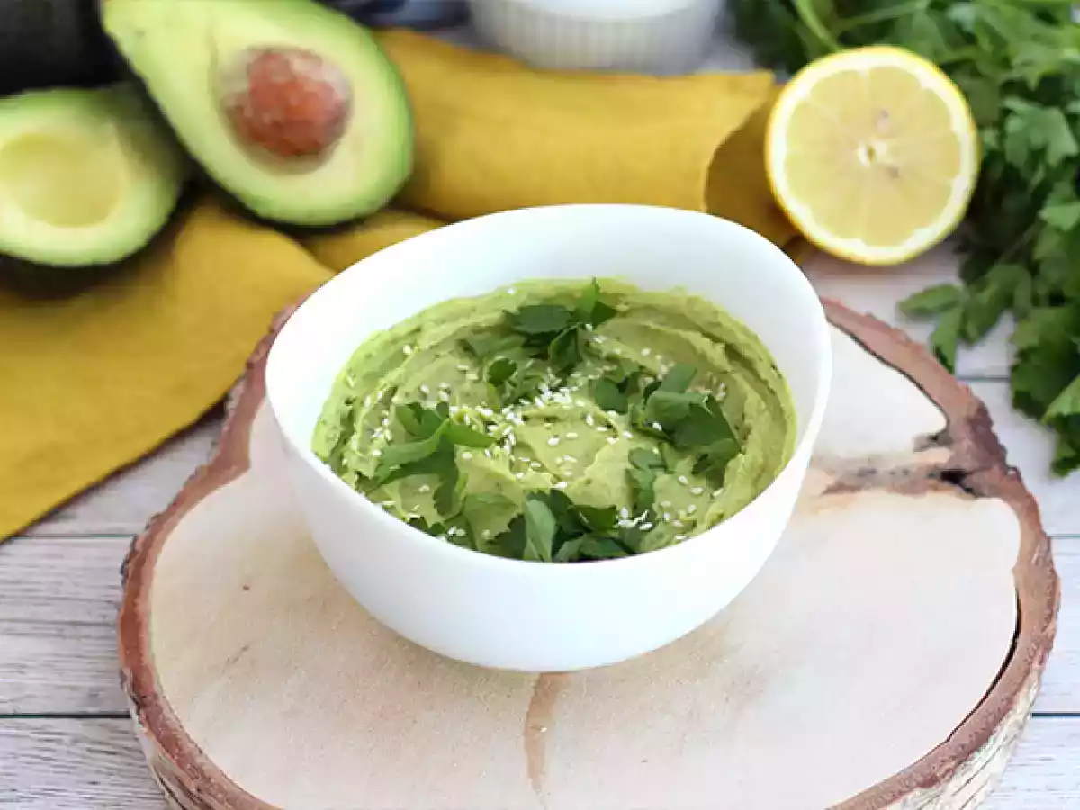 Hummus z awokado