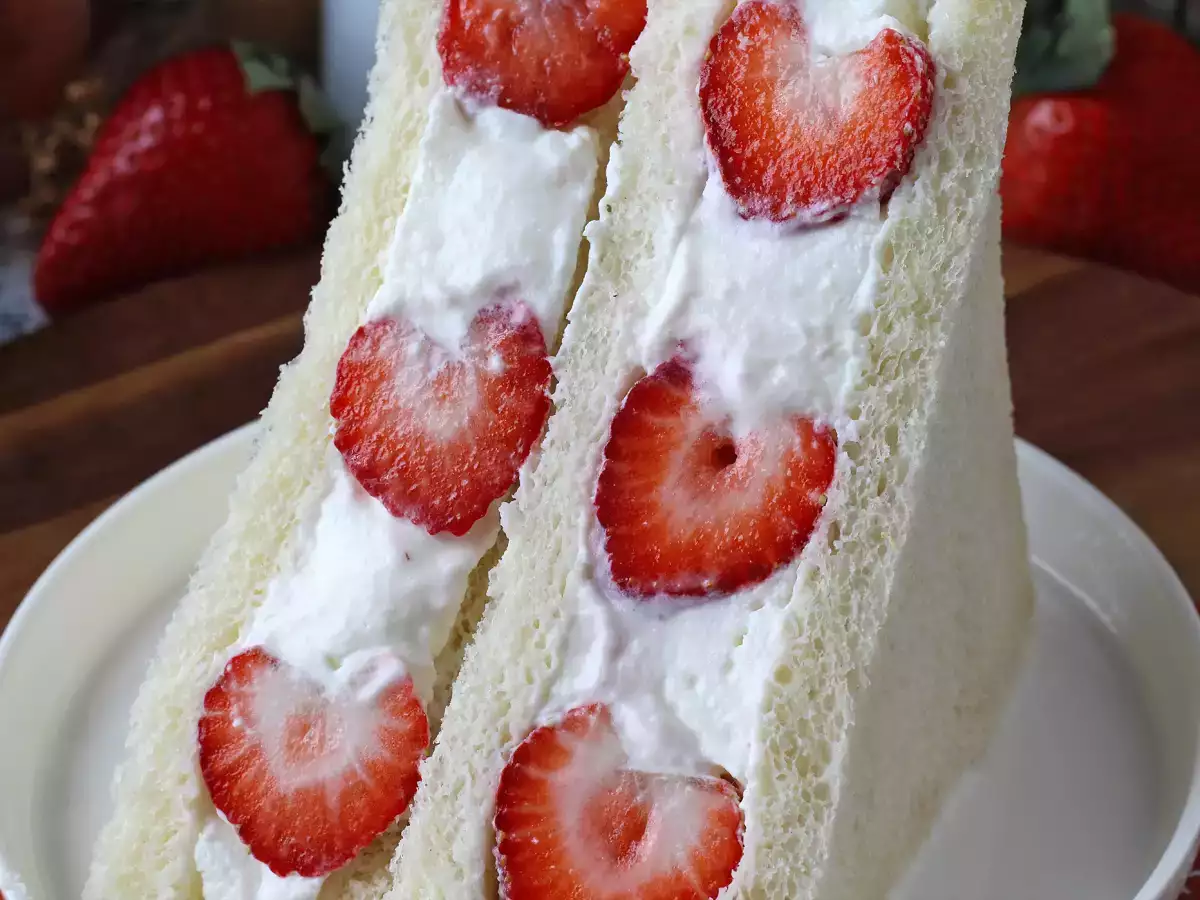Ichigo sando, japońska kanapka truskawkowa! - zdjęcie 3