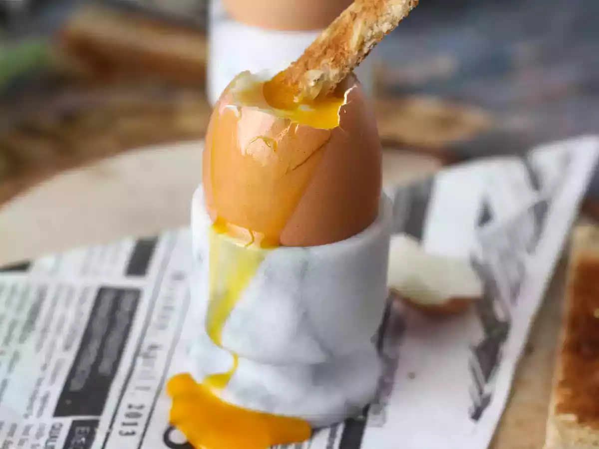 Jajka na miękko w frytkownicy powietrznej - zdjęcie 2