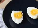 Jajka na twardo z frytkownicy beztłuszczowej, zdjęcie 3
