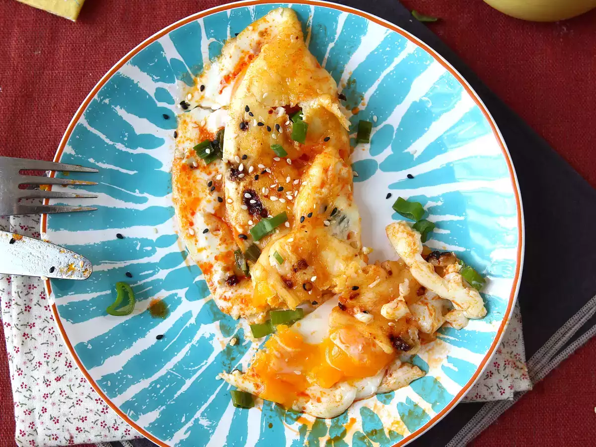 Jajka sadzone z miodem i mozzarellą, czyli ekspresowe śniadanie na słodko, słono i ostro! - zdjęcie 2