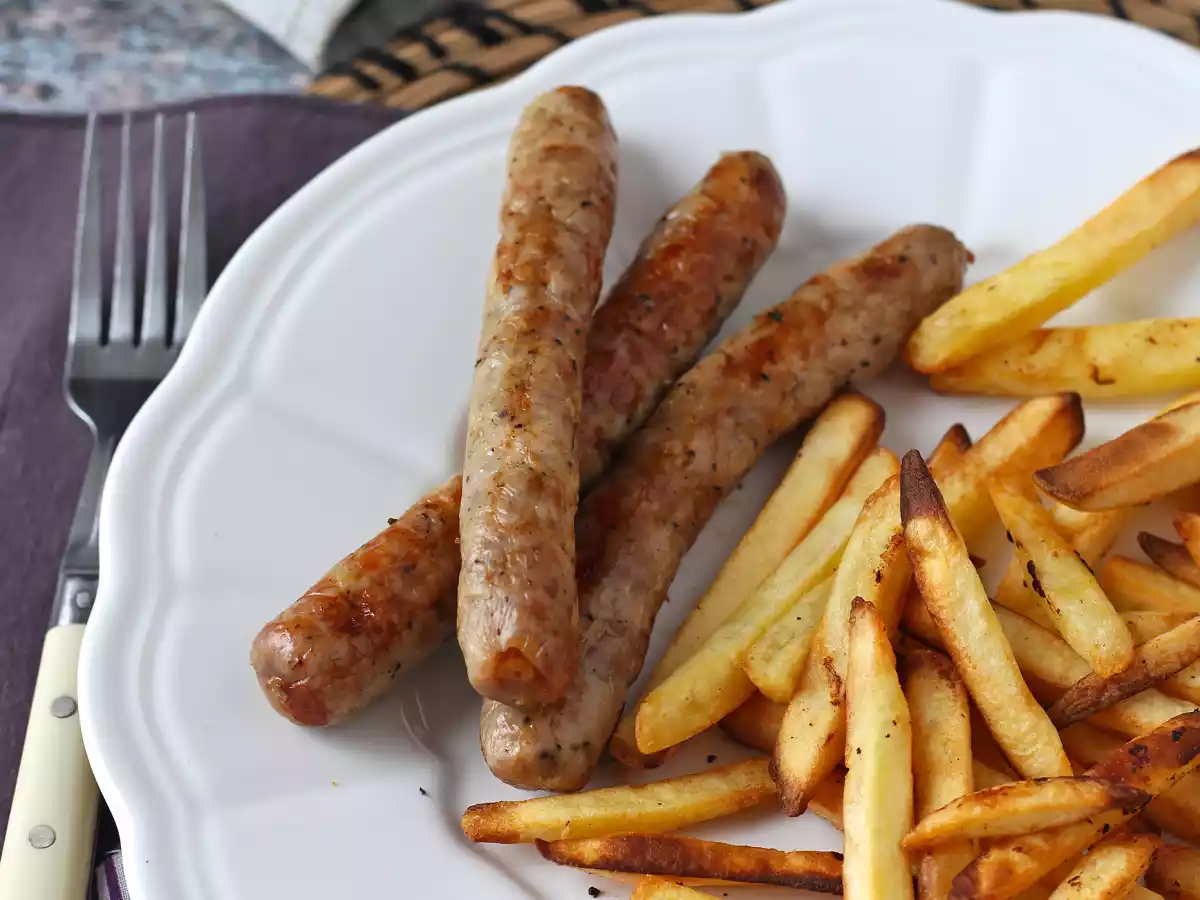 Jak ugotować kiełbaski w frytkownicy powietrznej? - zdjęcie 2