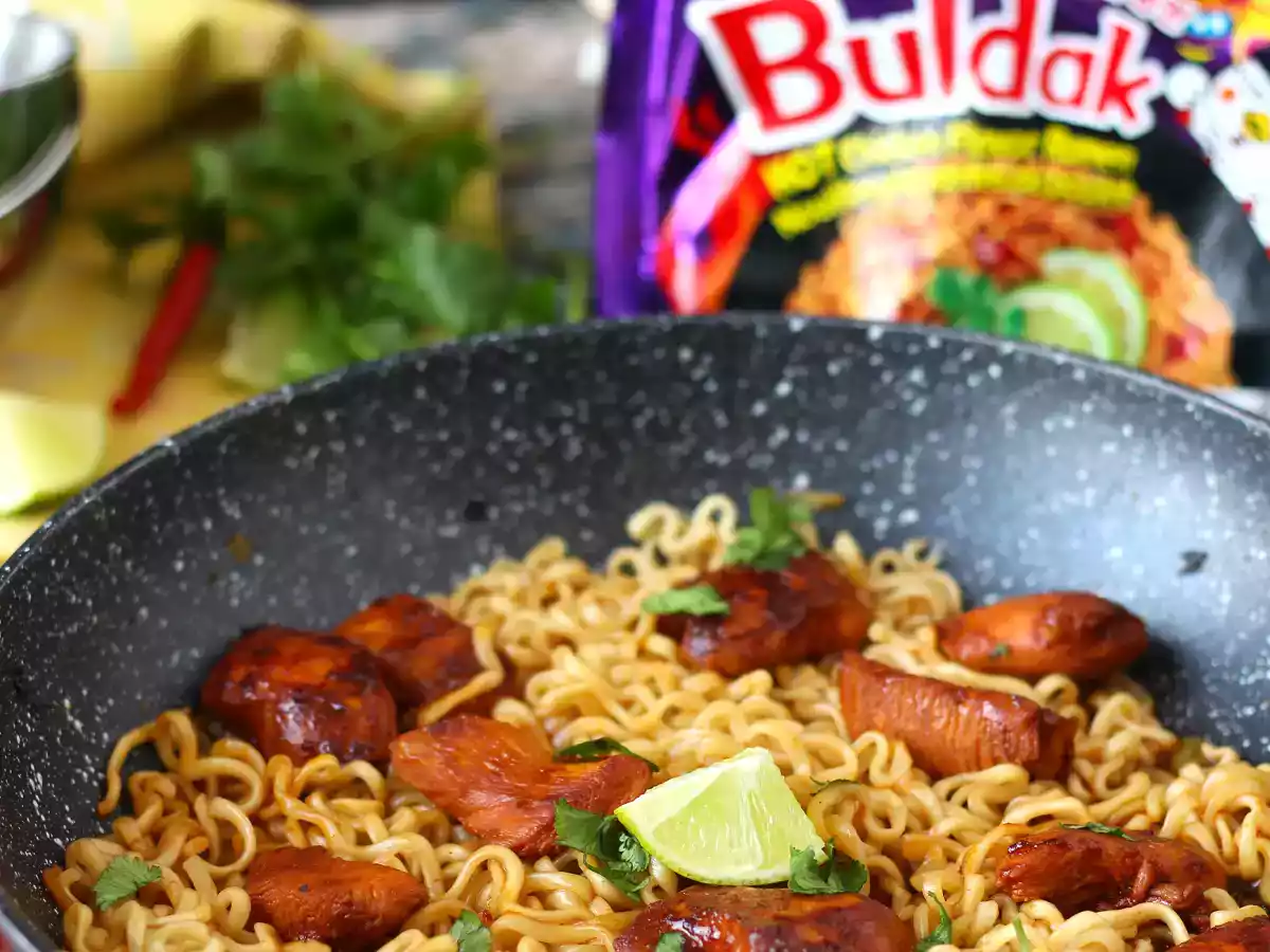 Jak ugotować makaron Buldak Habanero Lime, przepis z marynowanym kurczakiem! - zdjęcie 4