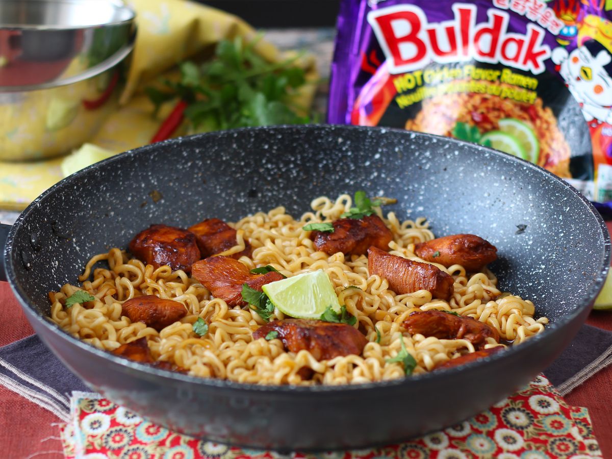 Jak ugotować makaron Buldak Habanero Lime, przepis z marynowanym kurczakiem! - zdjęcie 5