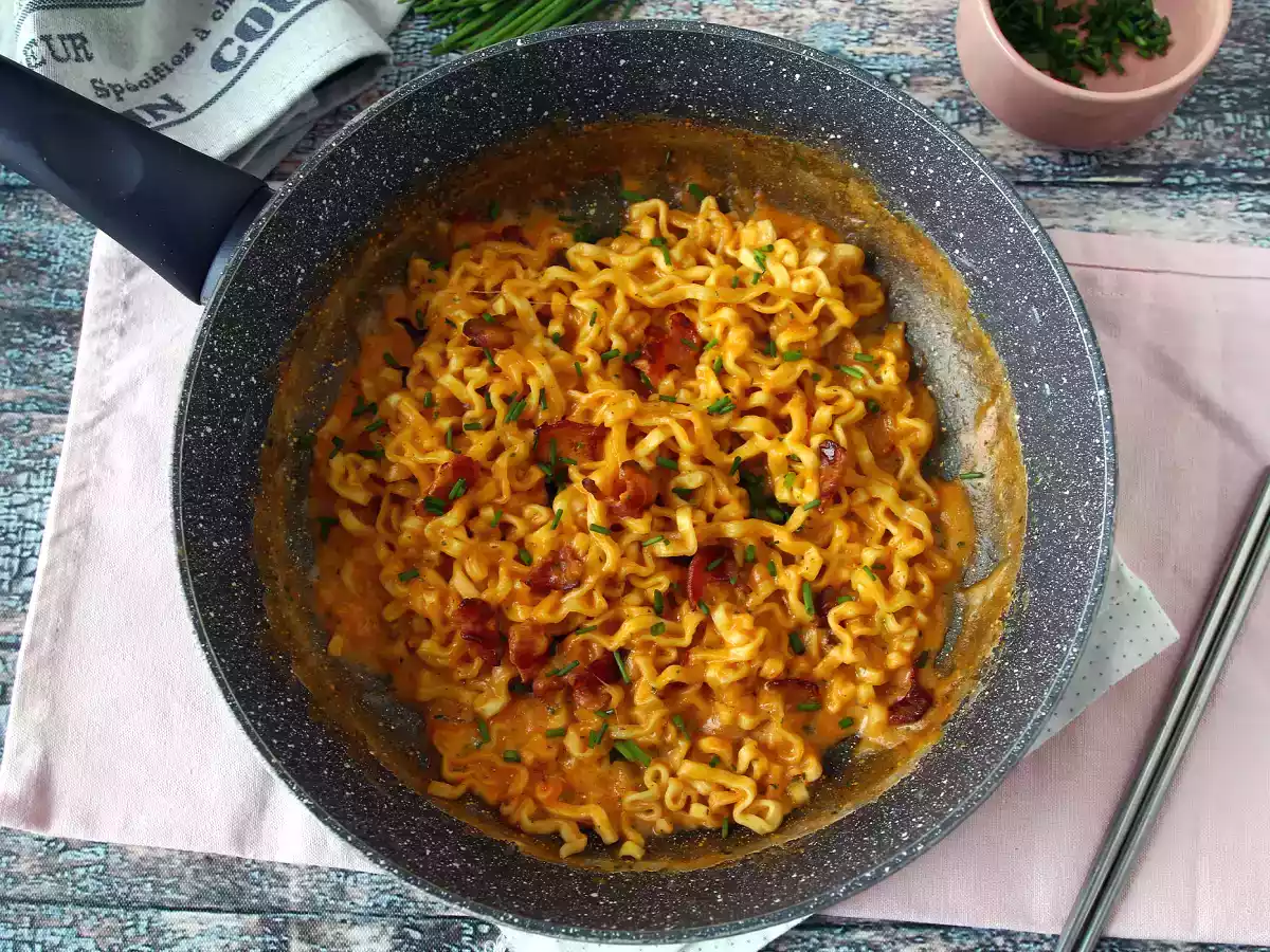 Jak ugotować makaron Buldak o smaku carbonara? Najlepszy przepis! - zdjęcie 6