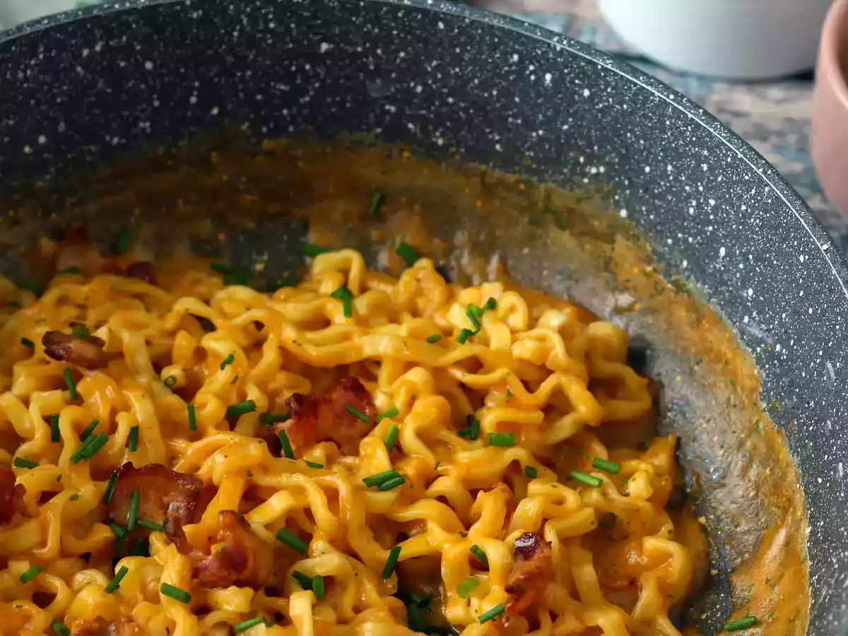 Jak ugotować makaron Buldak o smaku carbonara? Najlepszy przepis! - zdjęcie 7