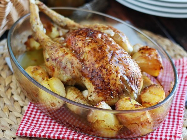 Jak upiec kurczaka w piekarniku? - Przepis Petitchef PL