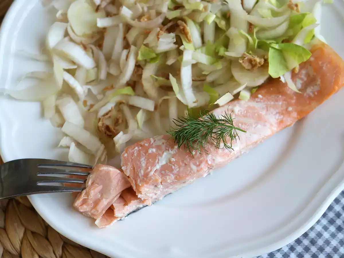 Jak usmażyć filet z łososia na patelni? - zdjęcie 3