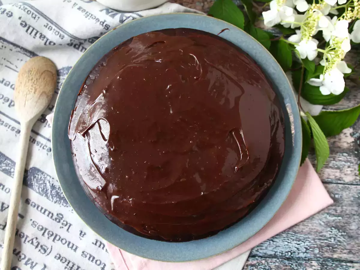 Jak zrobić polewę brigadeiro do ciast? - zdjęcie 4