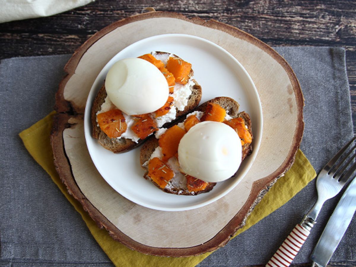 Kanapki z ricottą i dynią butternut oraz jajkiem - zdjęcie 4