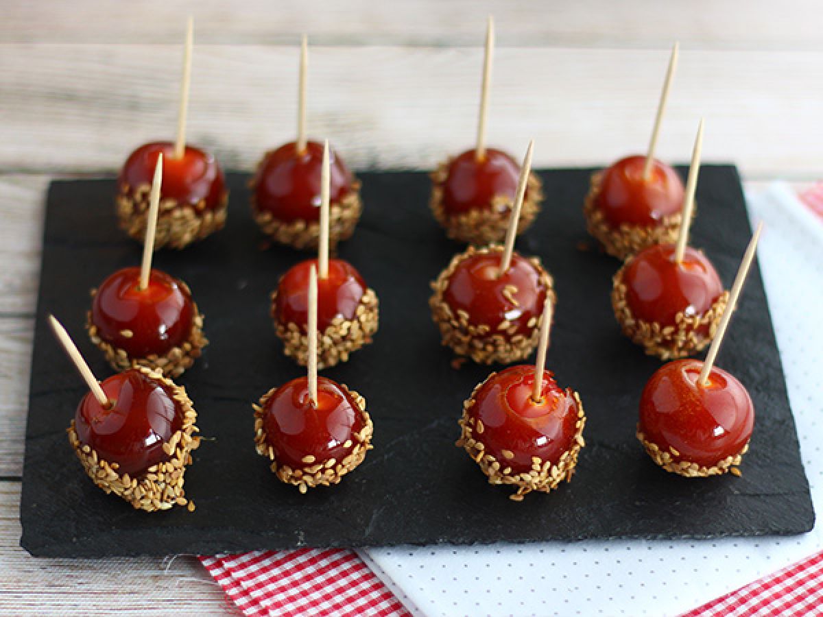 Karmelizowane pomidorki cherry z sezamem lub pomidorki d'amour - zdjęcie 2