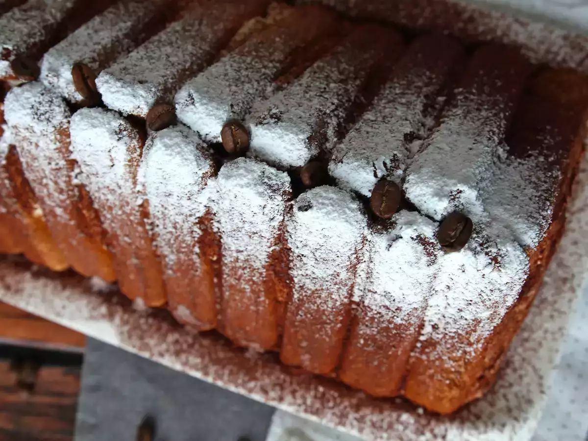 Kłoda w kształcie tiramisu bez formy dla miłośników kawy - zdjęcie 8