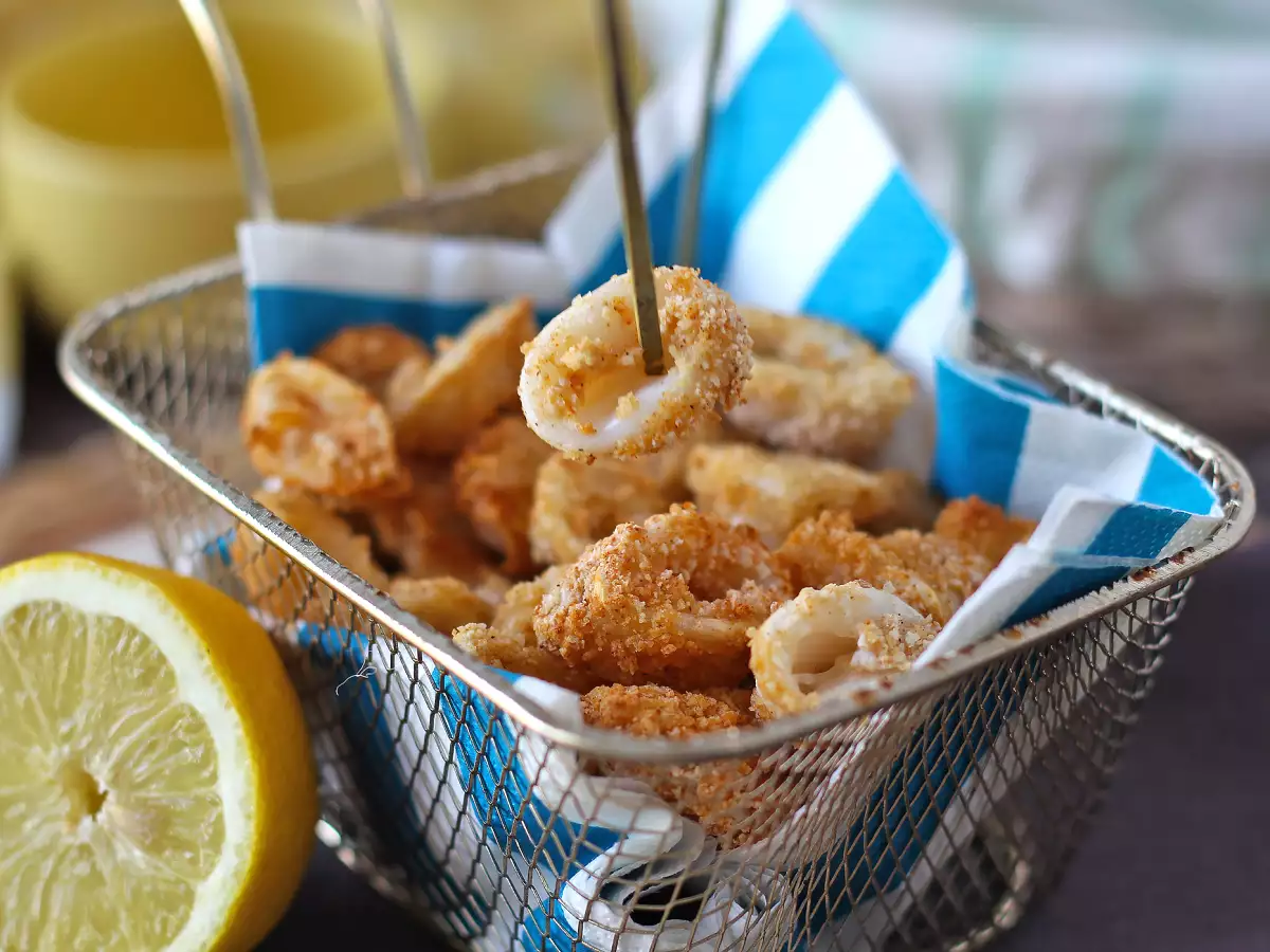 Krążki kalmarów we frytkownicy powietrznej chrupiące i lekkie - zdjęcie 4