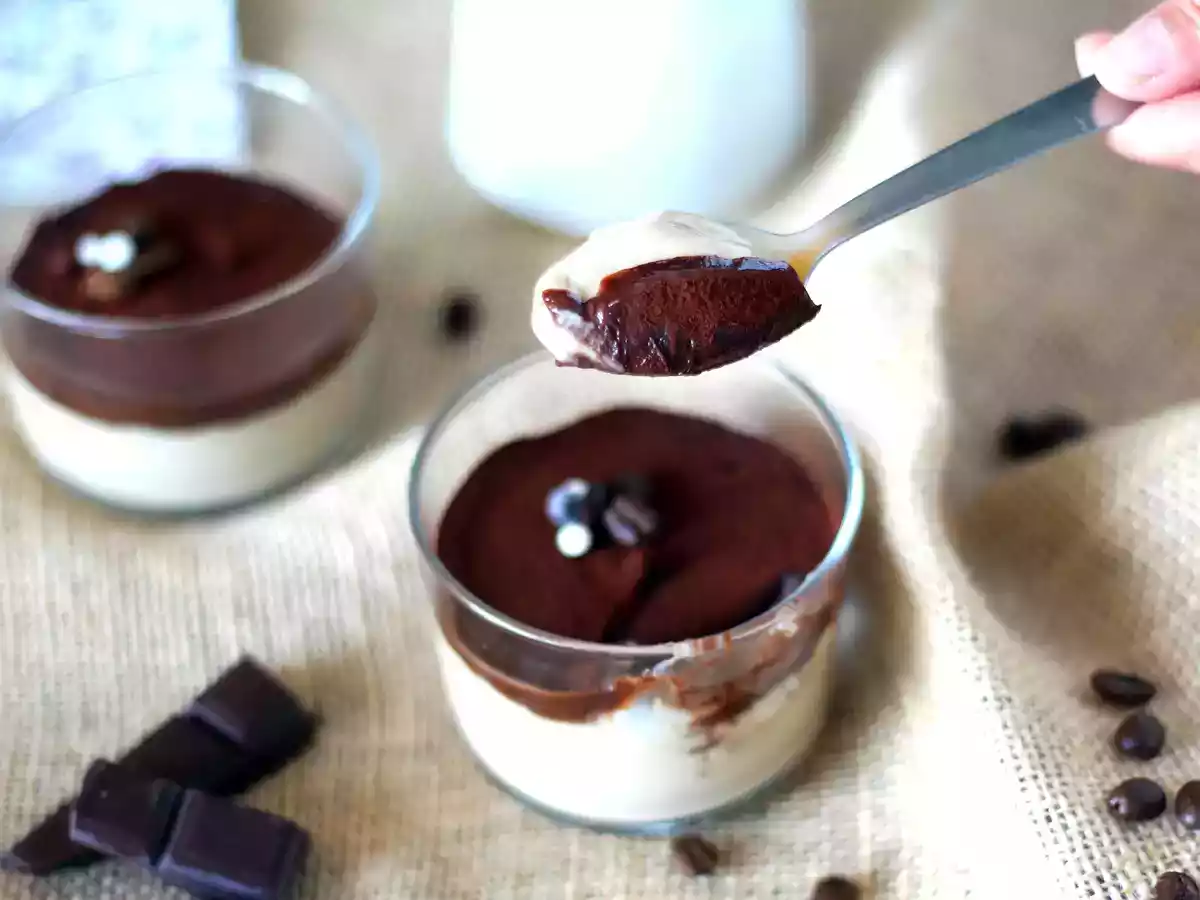 Krem kawowy z ganache i kakao - zdjęcie 2