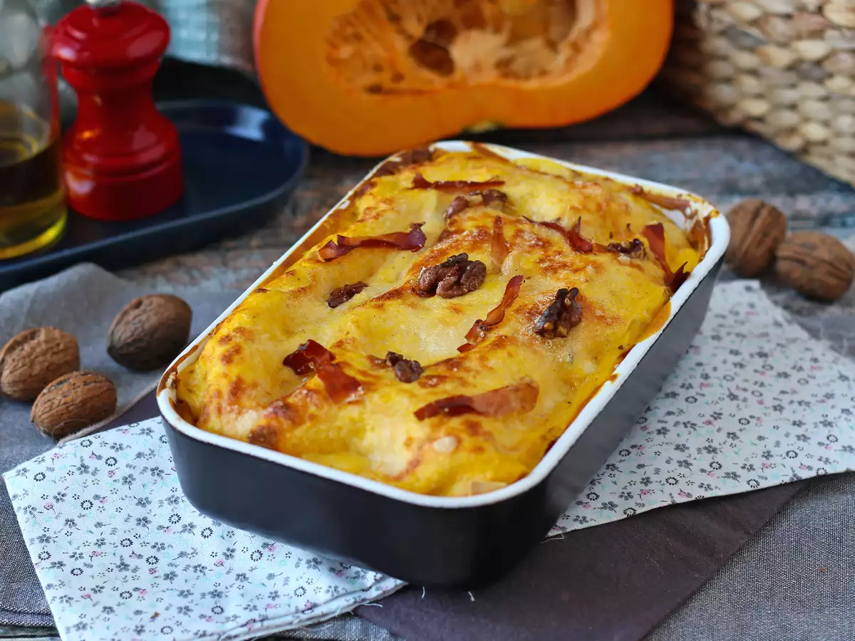 Kremowe i chrupiące lasagne z dynią, speckiem i orzechami - zdjęcie 5