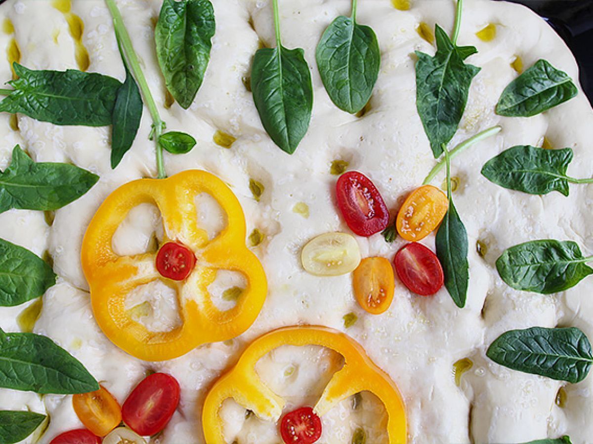 Kwiatowa focaccia - sztuka focaccia - zdjęcie 7