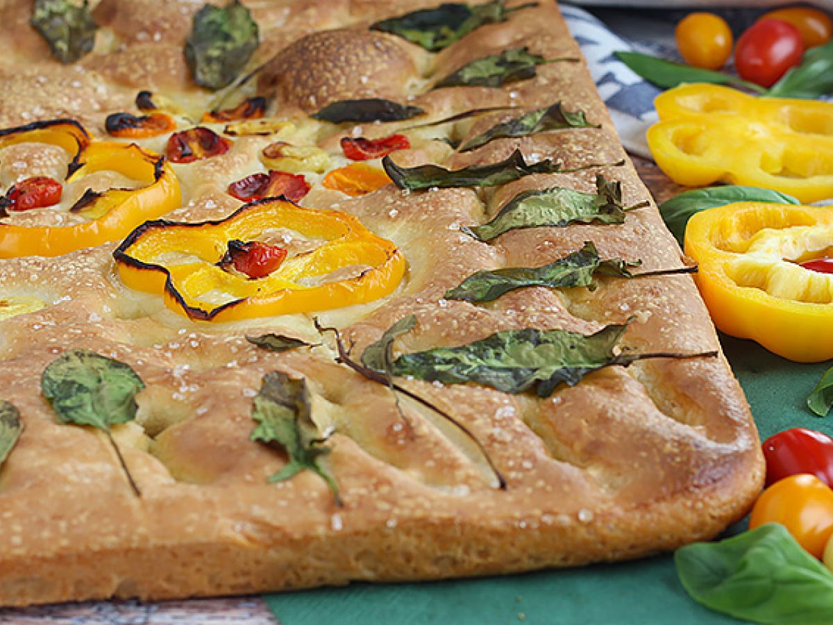 Kwiatowa focaccia - sztuka focaccia - zdjęcie 8