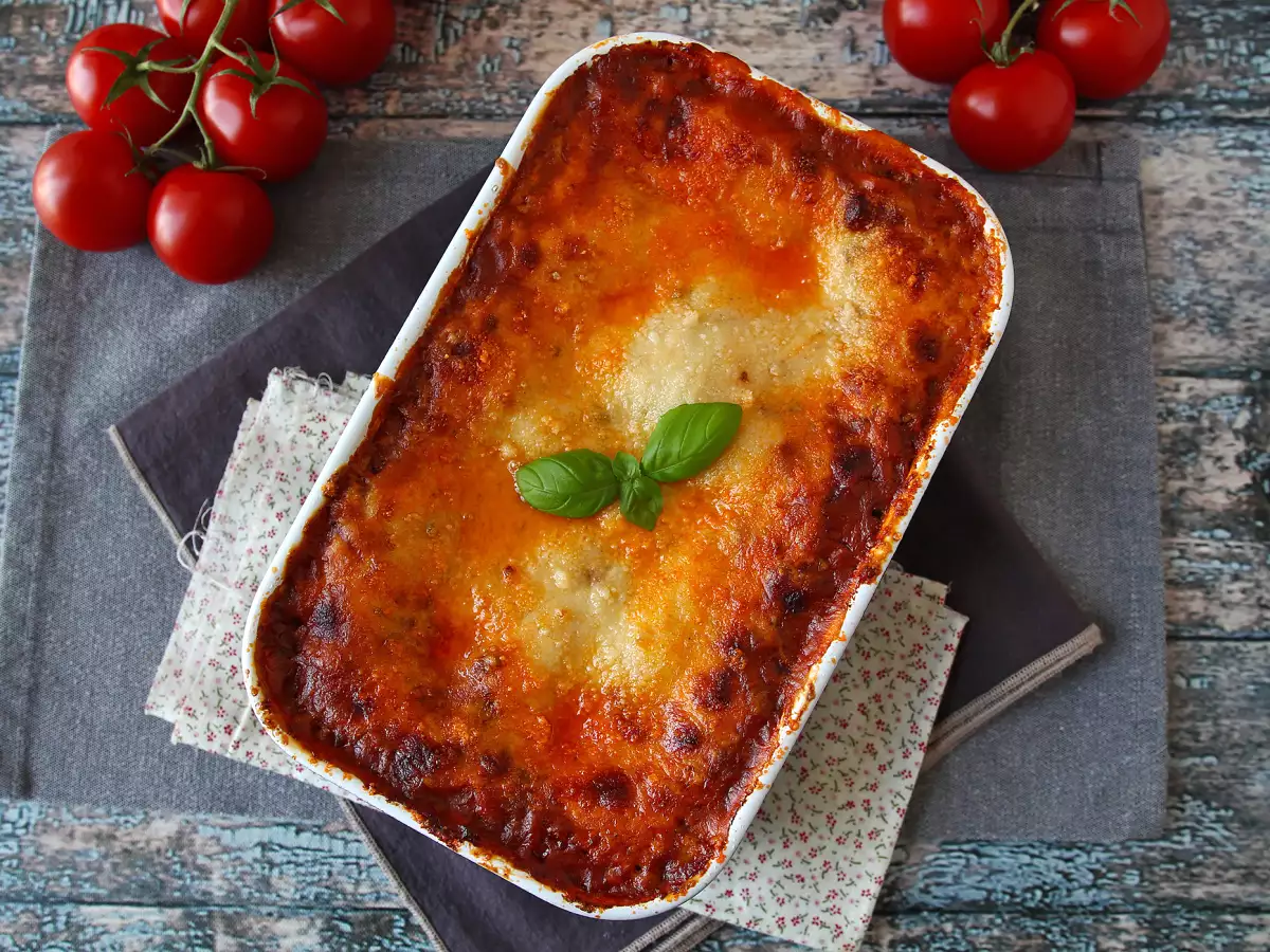 Lasagne bolognese – przepis, który wszyscy uwielbiają! - zdjęcie 4