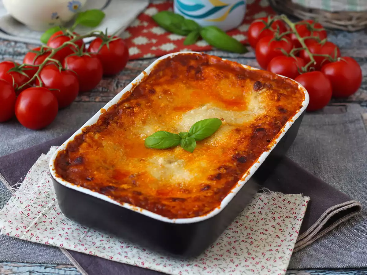 Lasagne bolognese – przepis, który wszyscy uwielbiają! - zdjęcie 9