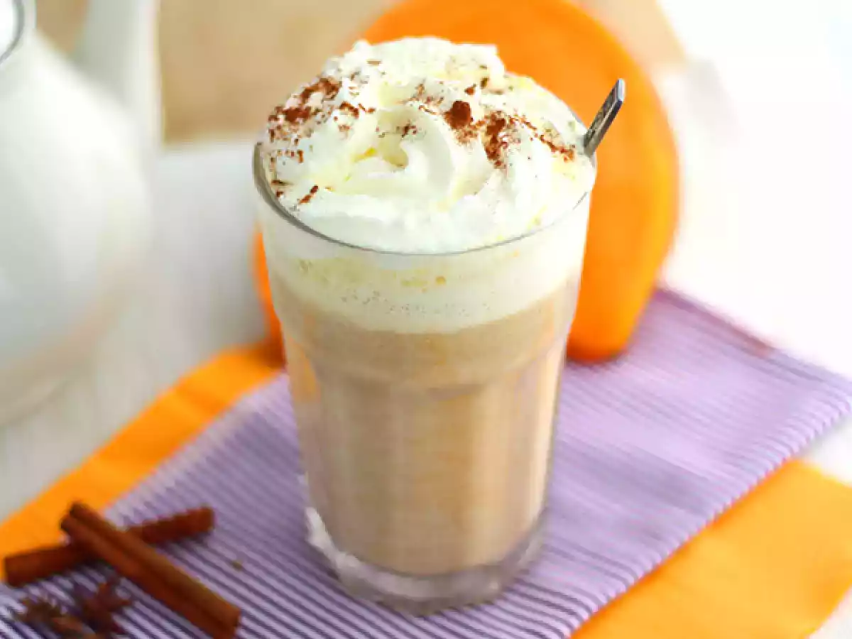 Latte z przyprawą dyniową