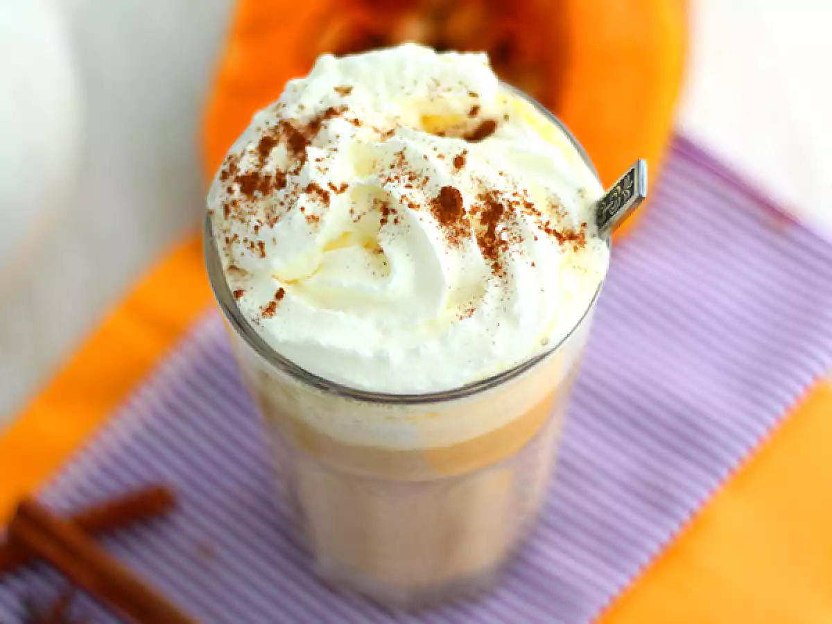 Latte z przyprawą dyniową - zdjęcie 2