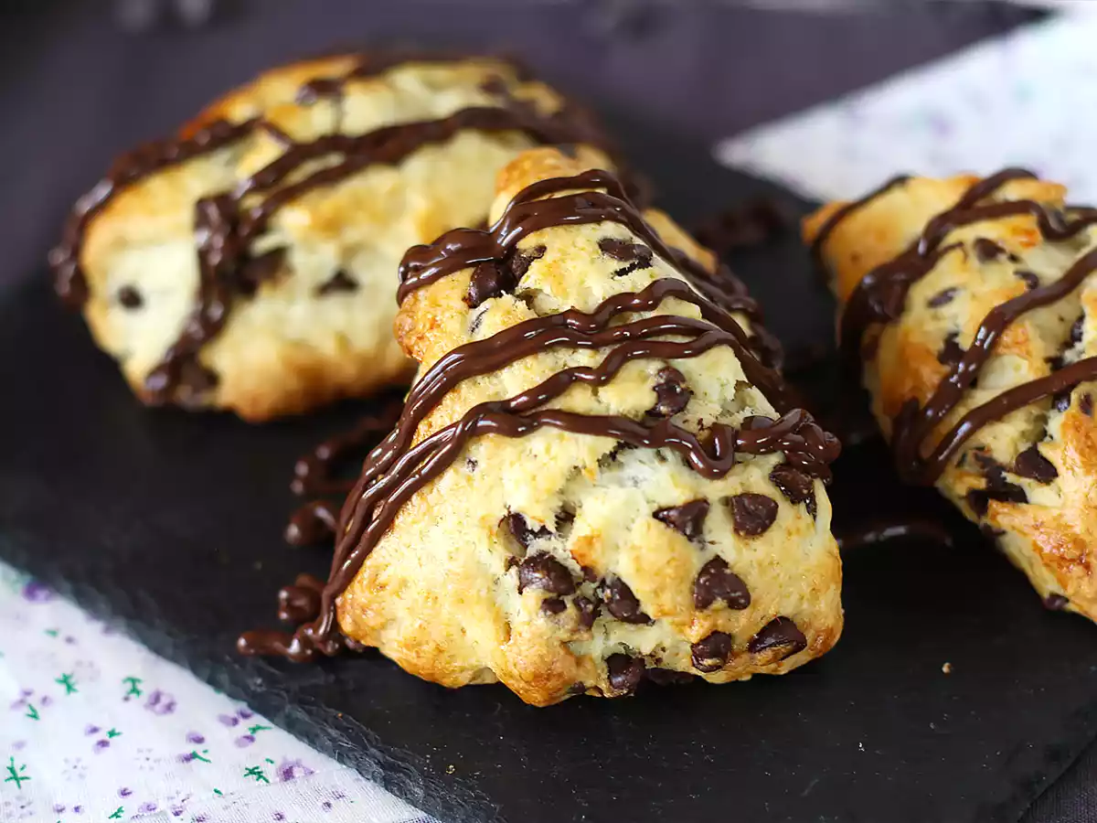 Łatwe i bardzo puszyste scones czekoladowe - zdjęcie 2