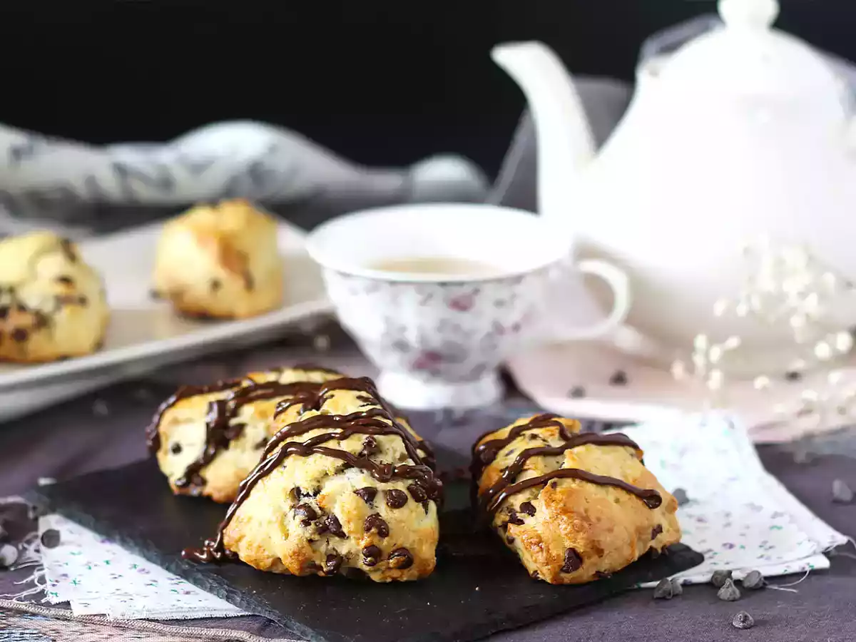 Łatwe i bardzo puszyste scones czekoladowe - zdjęcie 4