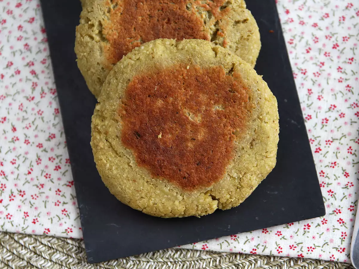 Łatwe kotleciki z tofu na wegetariański posiłek - zdjęcie 3