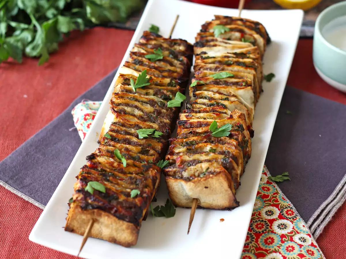 Lavash kebab z tortillami, czyli słynne łatwe kebaby pieczone w piekarniku! - zdjęcie 5