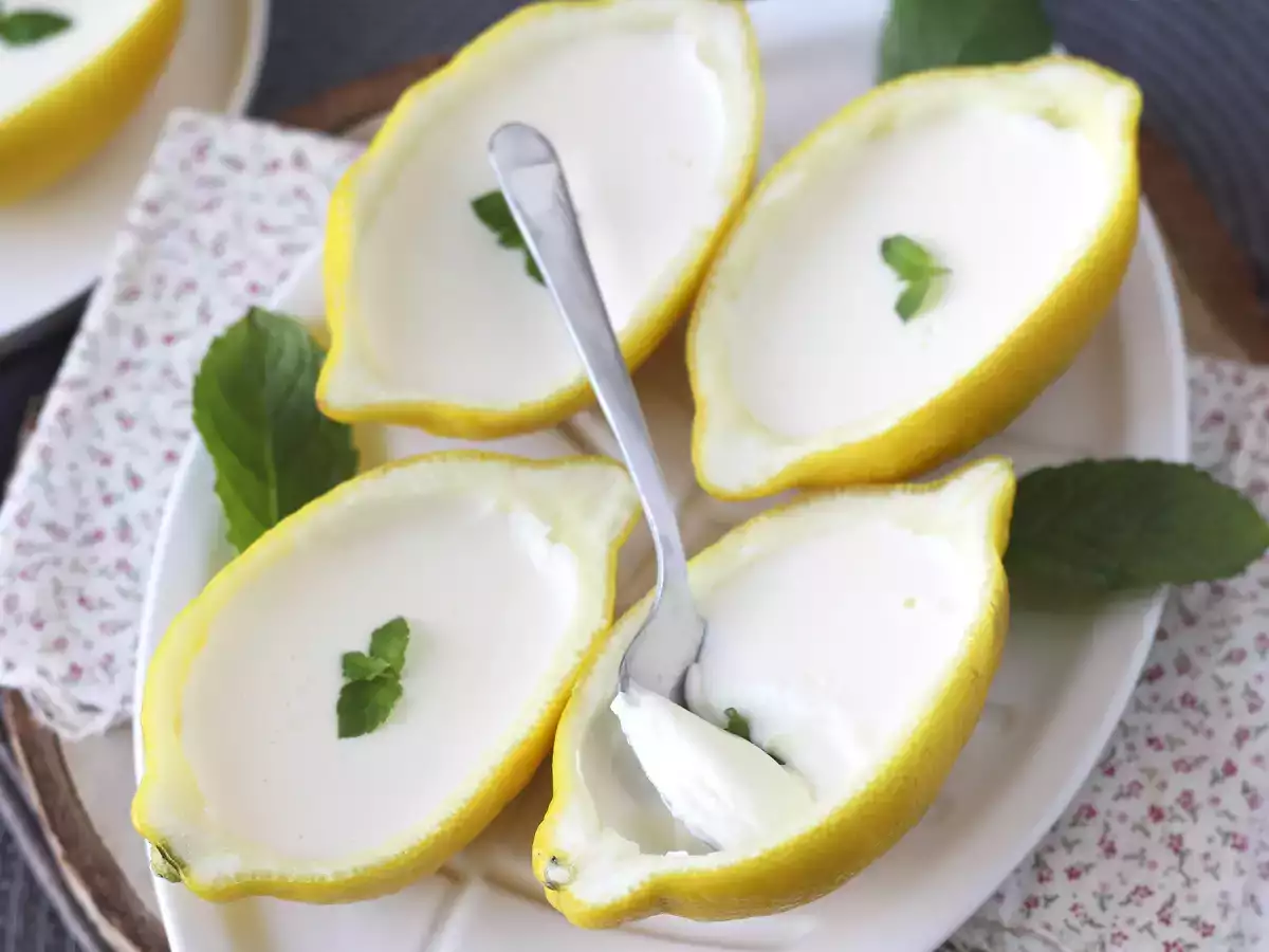 Lemon Posset – brytyjski deser cytrynowy bez pieczenia, który pokochasz - zdjęcie 7