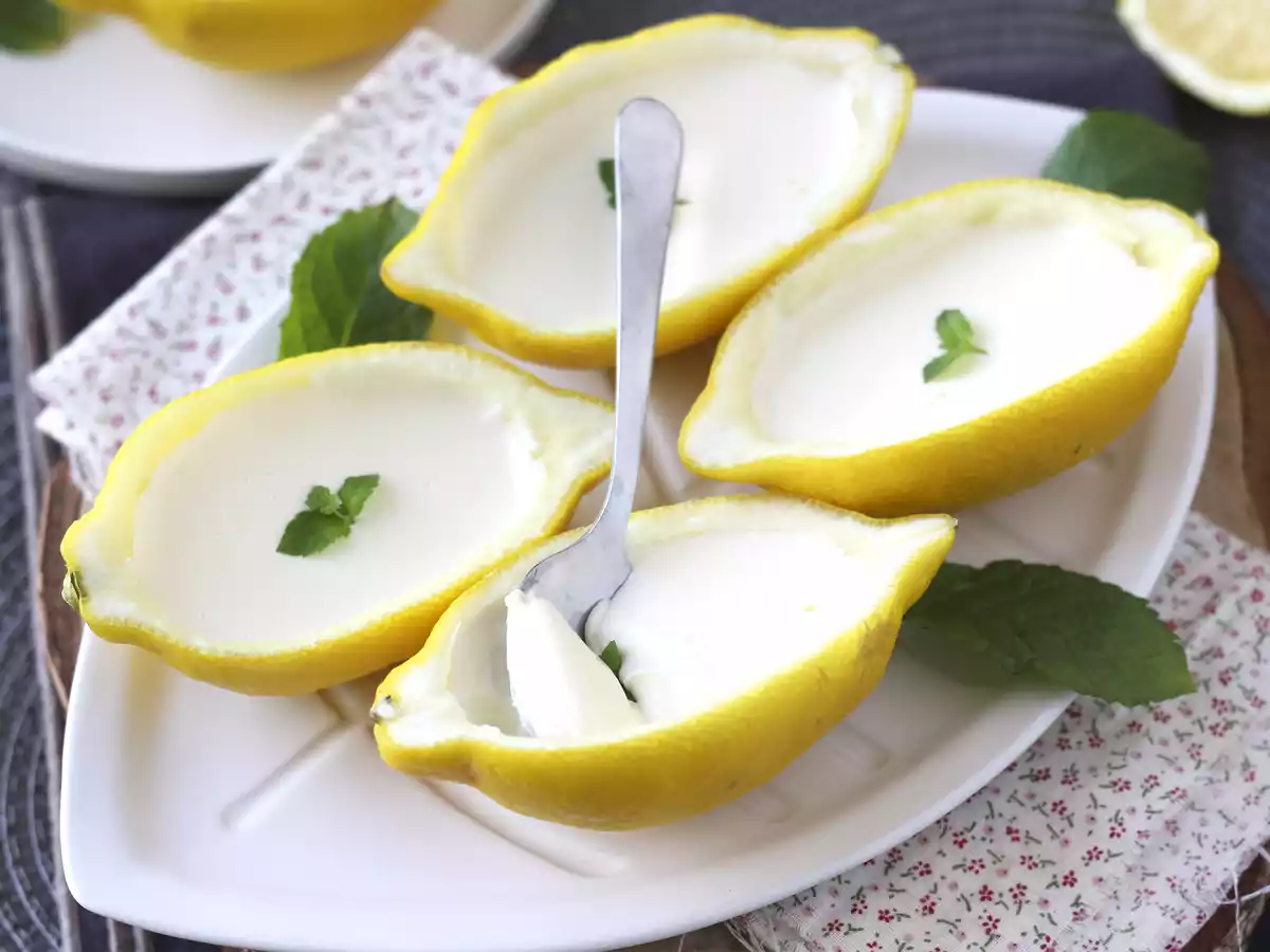 Lemon Posset - cytrynowy deser bez pieczenia, który pokochasz - zdjęcie 4