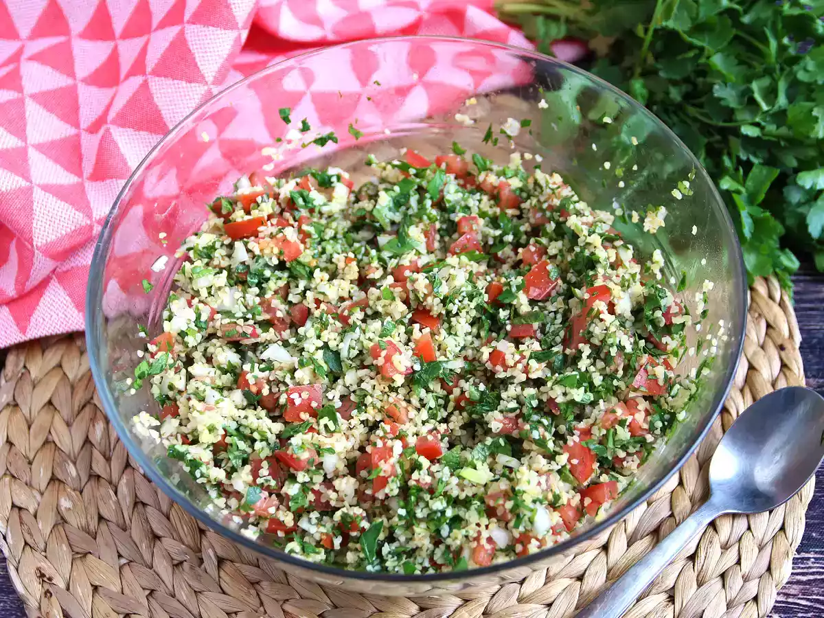 Libański tabbouleh, hiper aromatyczny i świeży, jak lubimy - zdjęcie 3